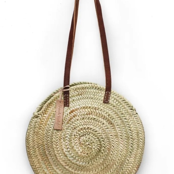 French Baskets: 🧺 Round Woven Straw Tote Bag with Brown Leather Straps: NWOT - Picture 3 of 6